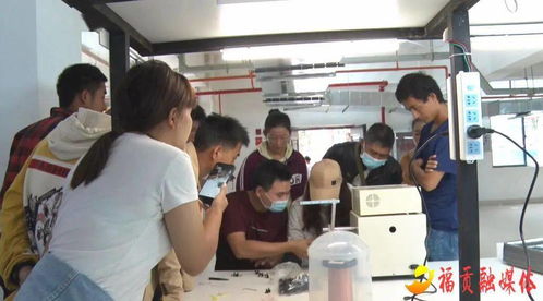 福貢縣城區萬人安置點技能培訓班正式開班，助力電子產品裝配與家政服務就業